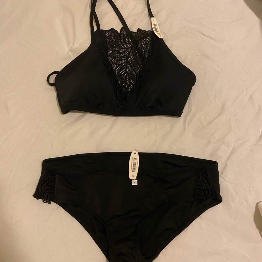 Black lace bikini